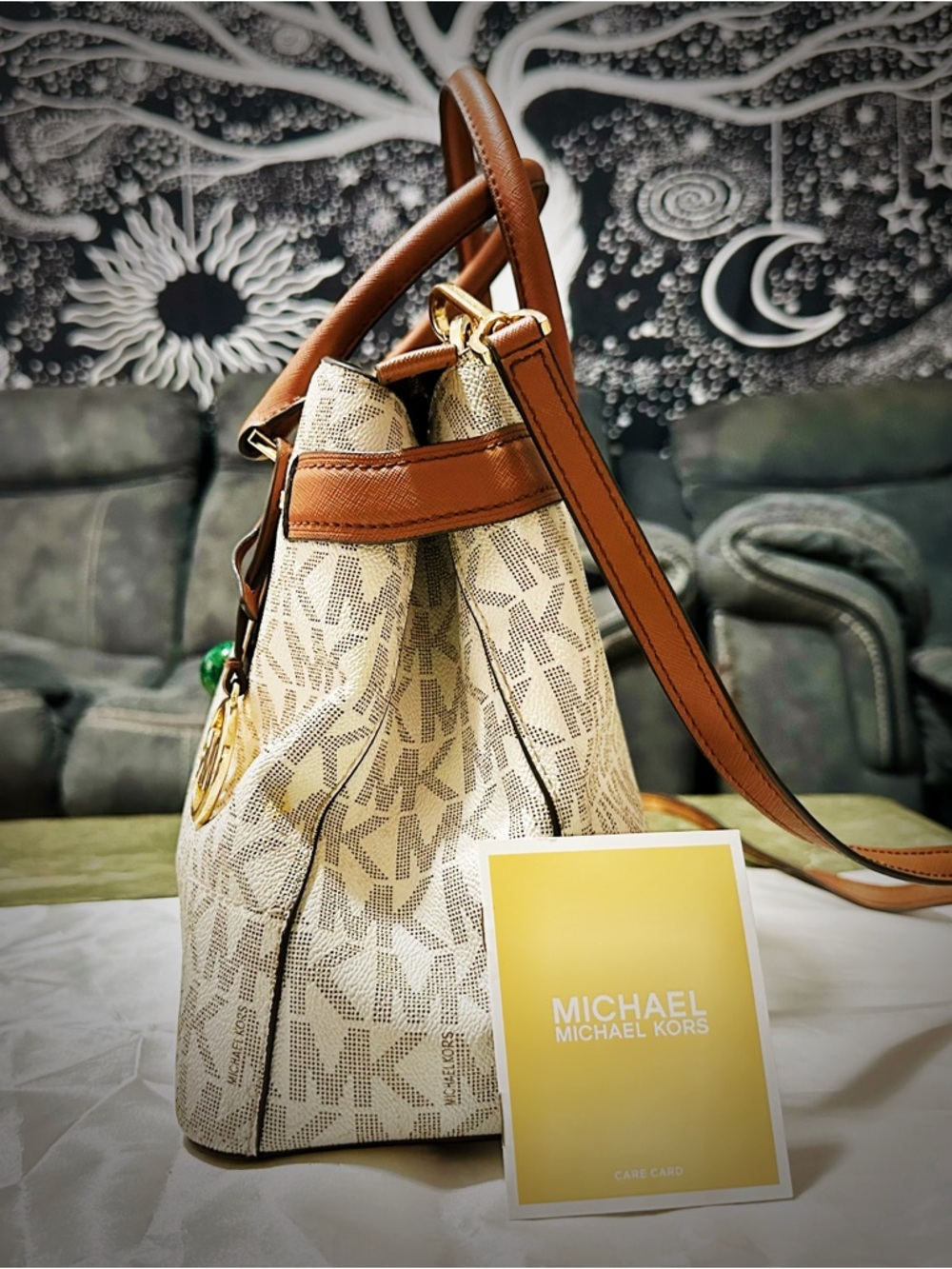 Michael Kors shoulder Bag Satchel with Tan Trim & Gold Accents tote bag - Picture 15 of 17